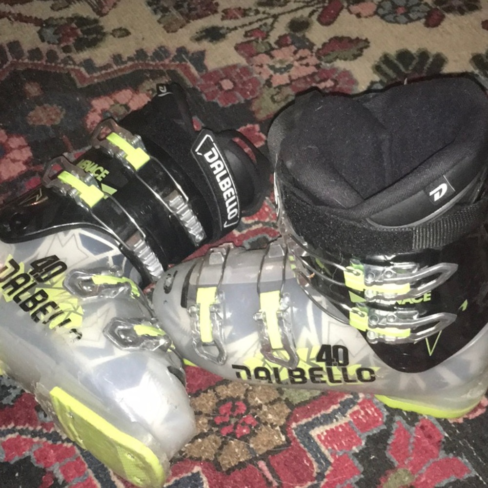 Dalbello menace ski boots